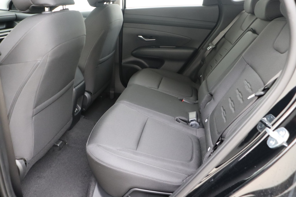 HYUNDAI Tucson Feel + Winter pack 1,6 T-Gdi 252 hp A6 PHEV 2WD - ref: 7-46248 - Photo 16