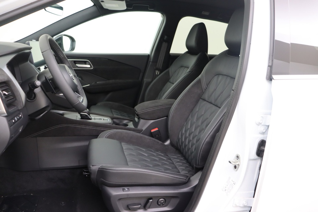 NISSAN Qashqai Tekna Plus 1.3 158 hp CVT 2WD - ref: 7-49956 - Photo 12