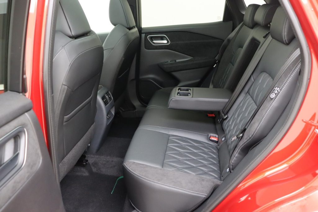 NISSAN Qashqai Tekna Plus + 2 Tone 1.3 DIG-T Mild Hybrid 158 hp X-TRONIC  - ref: 7-50063 - Photo 14