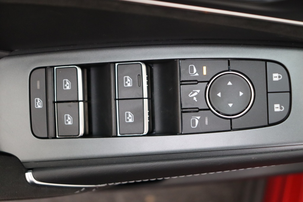 NISSAN Qashqai Tekna Plus + 2 Tone 1.3 DIG-T Mild Hybrid 158 hp X-TRONIC  - ref: 7-50063 - Photo 17