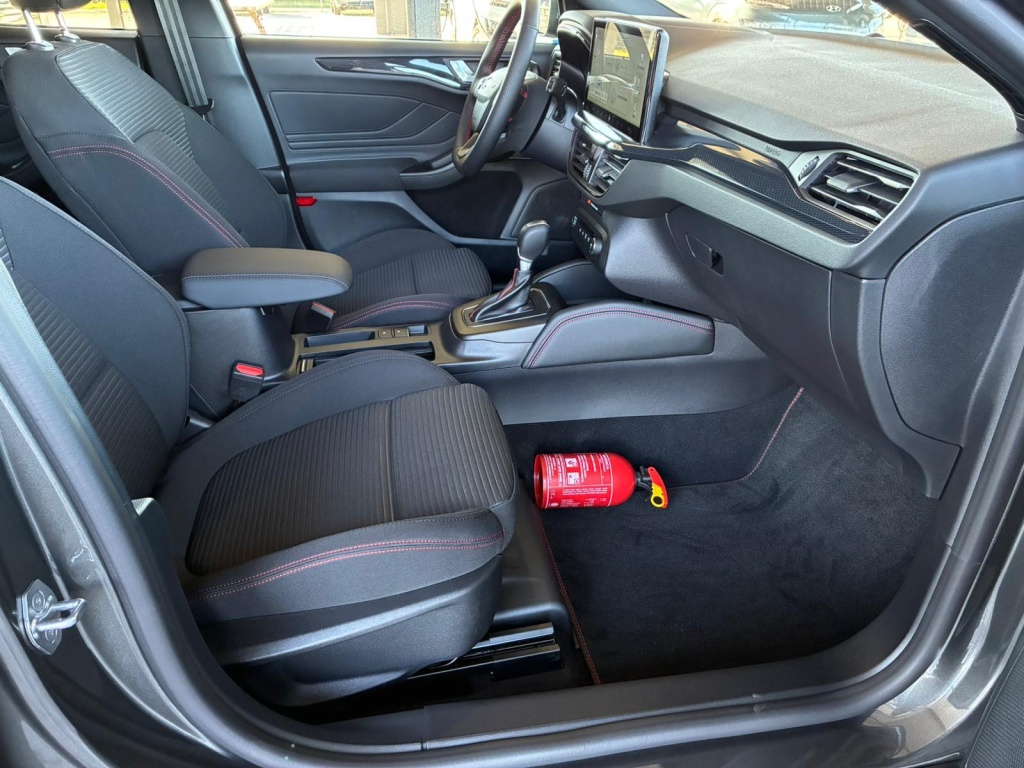 FORD Focus Turnier ST Line X 1.0 7AT - ref: 7-52742 - Photo 9