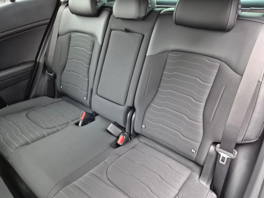 KIA Sportage 1.6 Gasoline 150hp - ref: 7-53572 - Photo 12