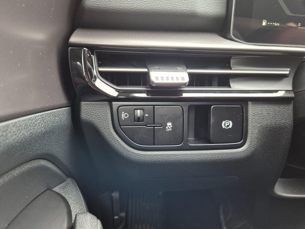 KIA Sportage 1.6 Gasoline 150hp - ref: 7-53572 - Photo 15