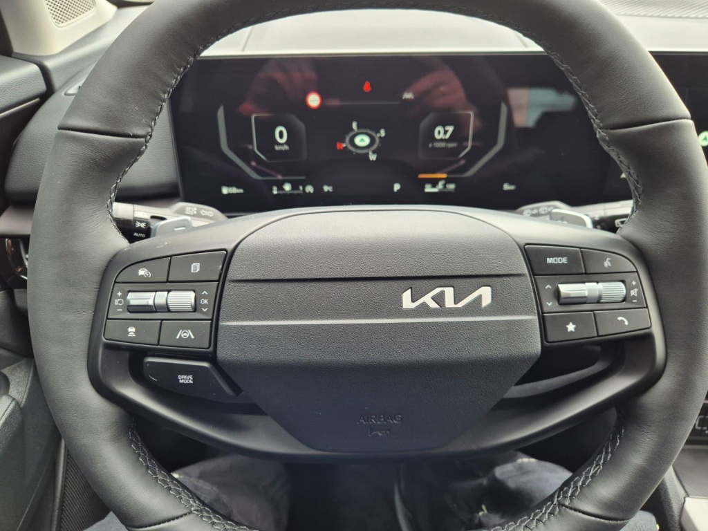 KIA Sportage 1.6 Gasoline 150hp - ref: 7-53573 - Photo 16