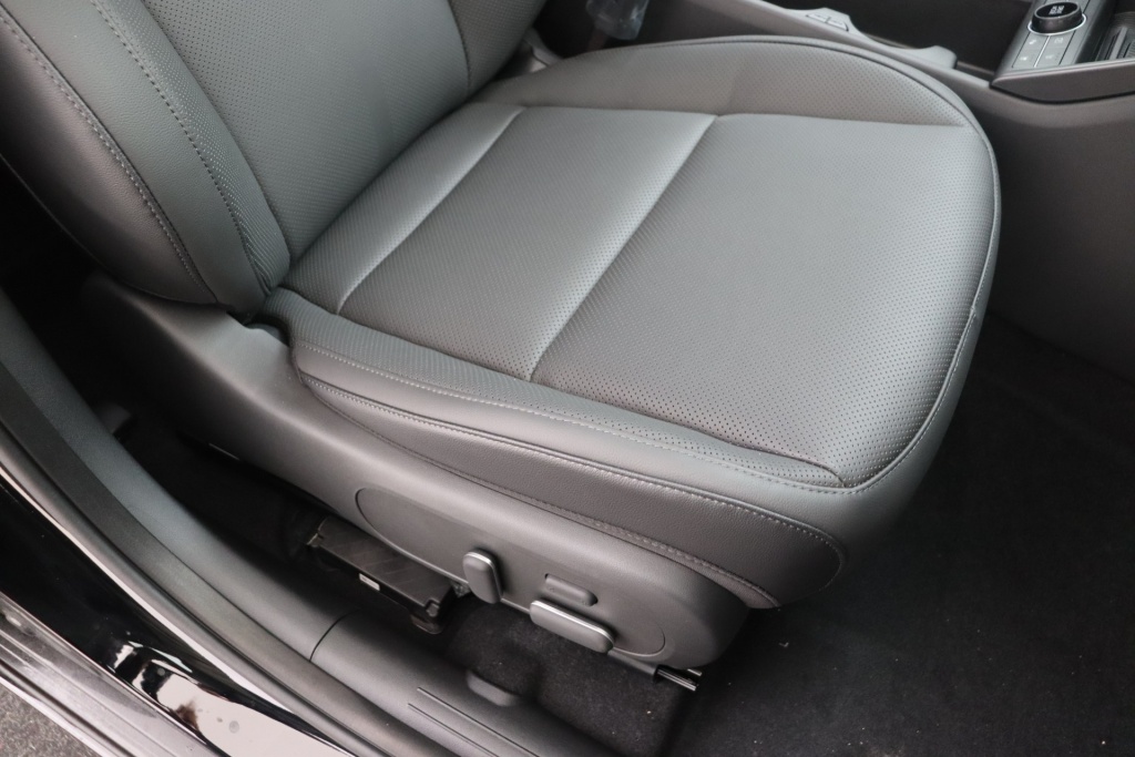 HYUNDAI Kona Shine 17