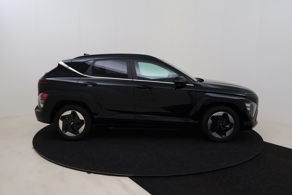HYUNDAI Kona Shine 17