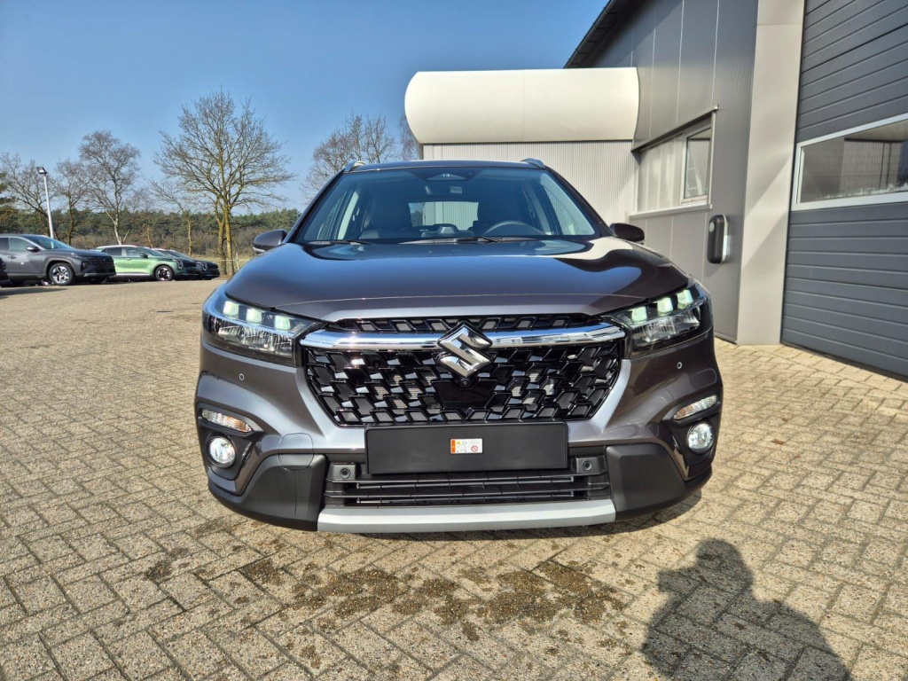SUZUKI S-Cross Comfort+ 1.4 Gasoline 110hp 4x4 - ref: 7-56038 - Photo 8