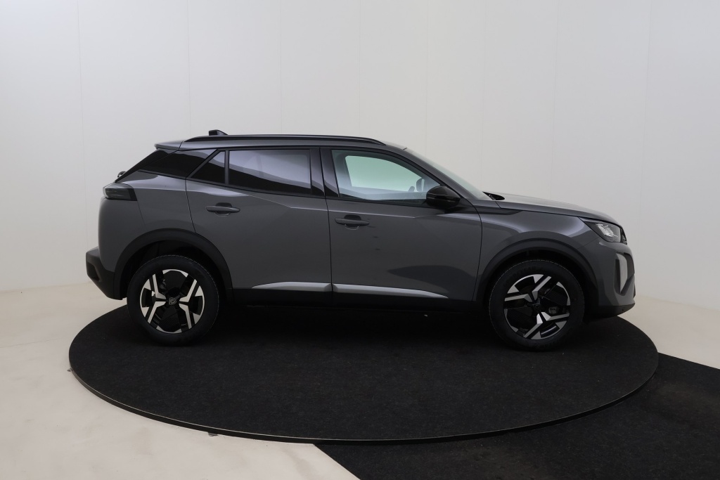 PEUGEOT 2008 Allure  1.2 Turbo 100 hp Man. 6    - ref: 7-56300 - Photo 4