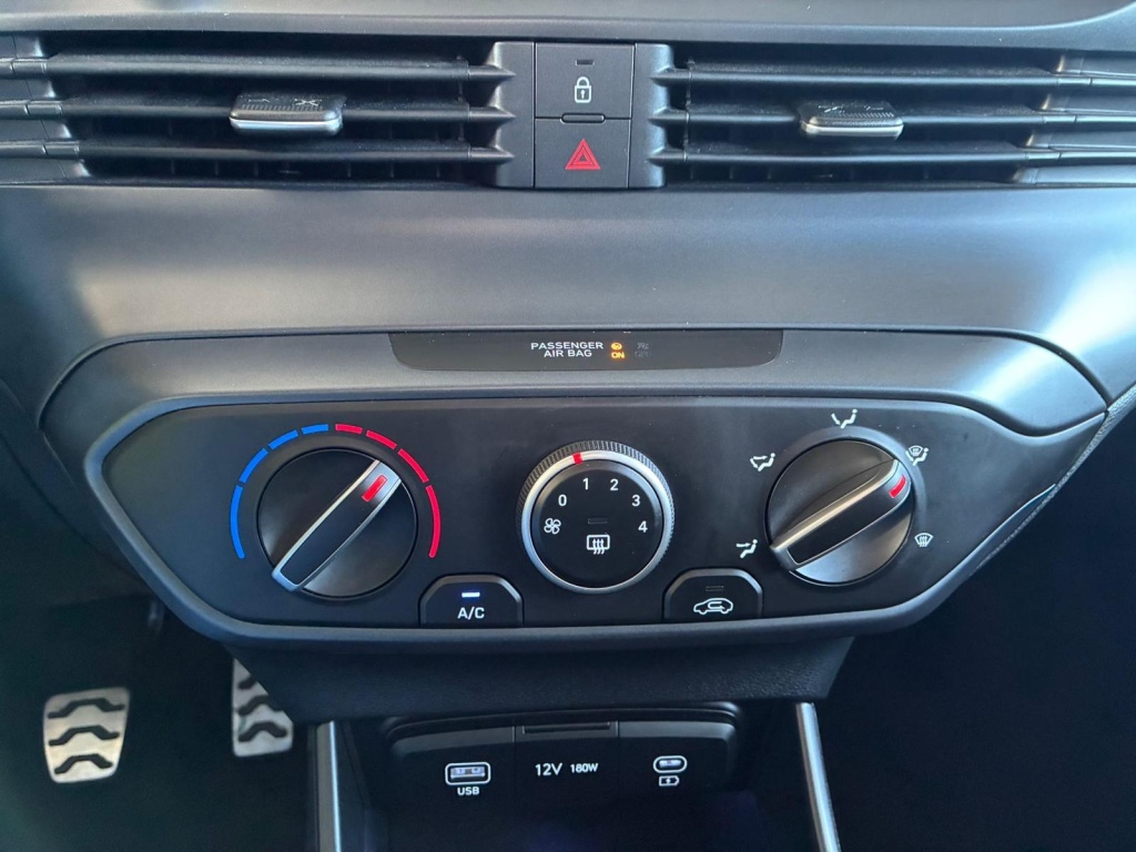 HYUNDAI Bayon Comfort 1.2 GDI 79 PS (5MT) - ref: 7-56492 - Photo 19