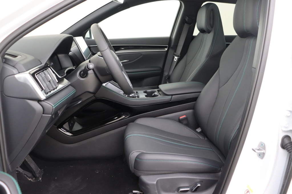 BYD Seal U Comfort 71,8 kWh 217 hp - ref: 7-58839 - Photo 13