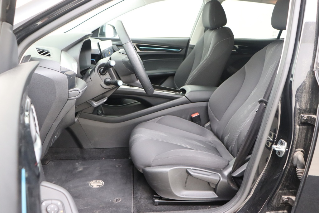 MG MG5 Comfort 61 kWh 156 hp - ref: 7-59168 - Photo 13