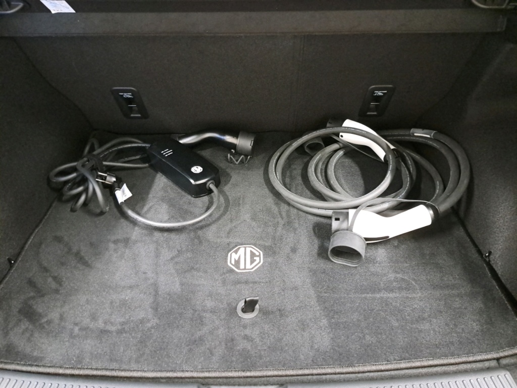 MG MG4 Luxury 64 kWh 204 hp - ref: 7-59403 - Photo 8