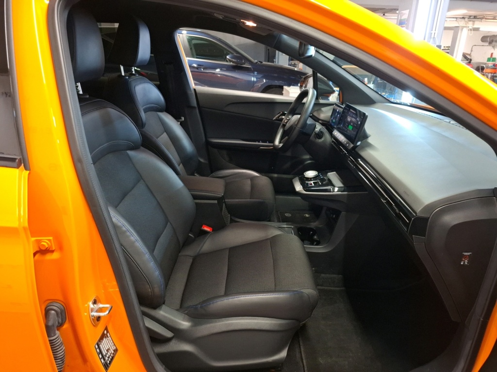 MG MG4 Luxury 64 kWh 204 hp - ref: 7-59409 - Photo 5