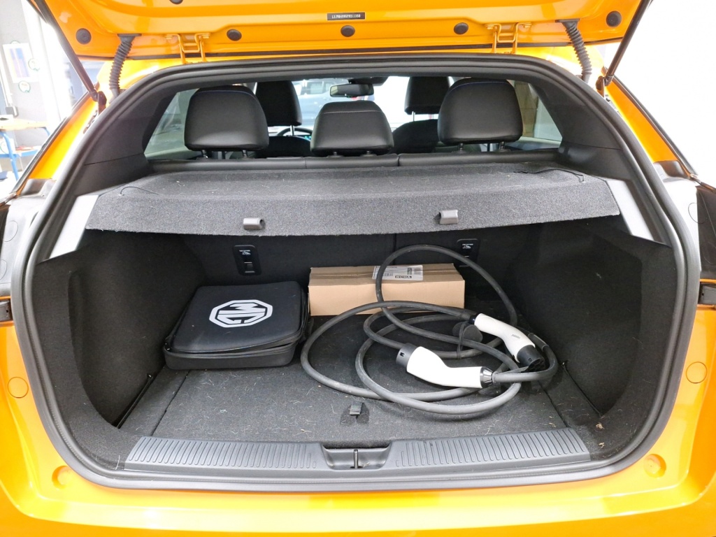MG MG4 Luxury 64 kWh 204 hp - ref: 7-59460 - Photo 8