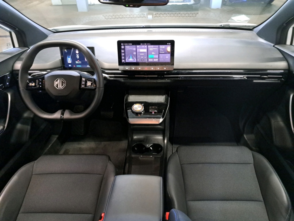 MG MG4 Luxury 64 kWh 204 hp - ref: 7-59467 - Photo 12