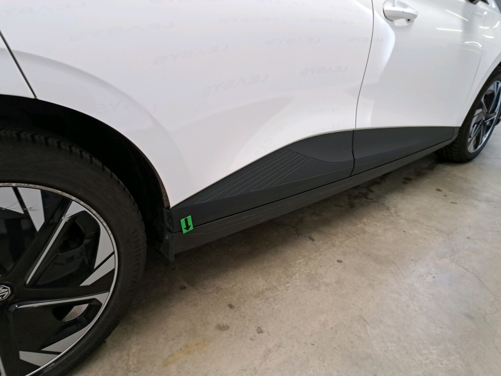 MG MG4 Luxury 64 kWh 204 hp - ref: 7-59467 - Photo 16
