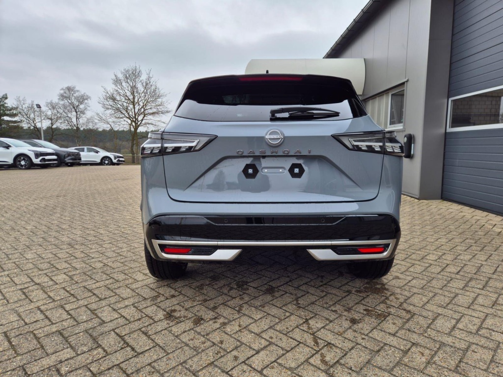 NISSAN Qashqai 1.3 Gasoline 158hp - ref: 7-60011 - Photo 4