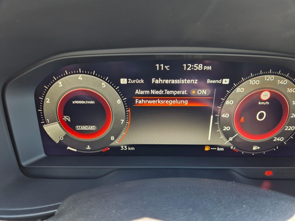 NISSAN Juke 1.0 Gasoline 114hp - ref: 7-60209 - Photo 17