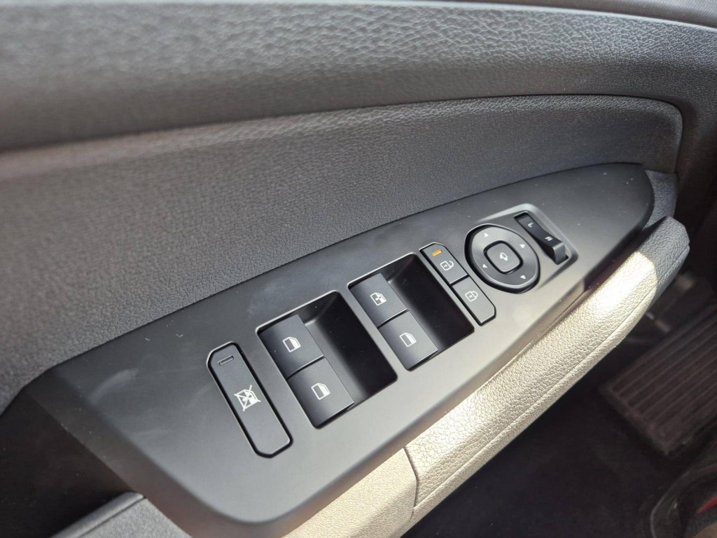 KIA Sportage Vision 1.6 Gasoline 150hp - ref: 7-60512 - Photo 10