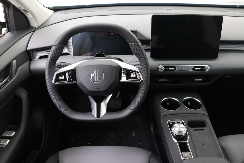 MG MGS5 Luxury 64 kwh 231 hp - ref: 7-60683 - Photo 11