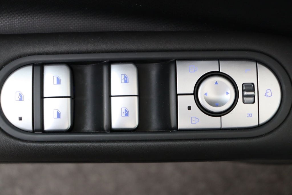 HYUNDAI Ioniq Core 58 kWh 166 hp - ref: 7-60715 - Photo 17