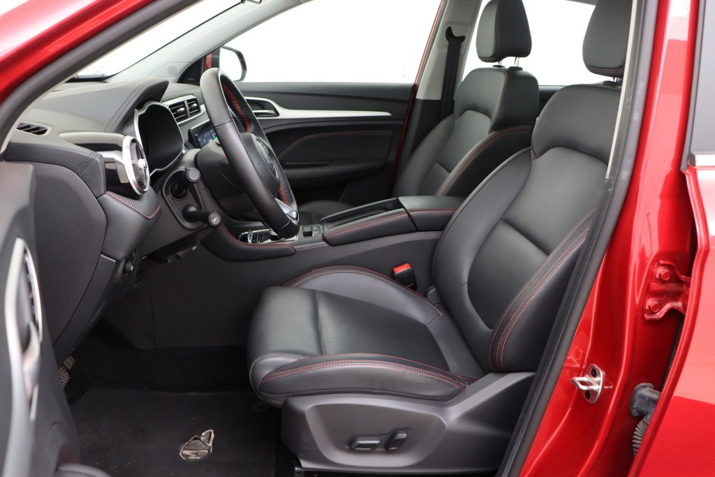 MG ZS Luxury  72 kWh FWD 156 hp - ref: 7-60930 - Photo 13
