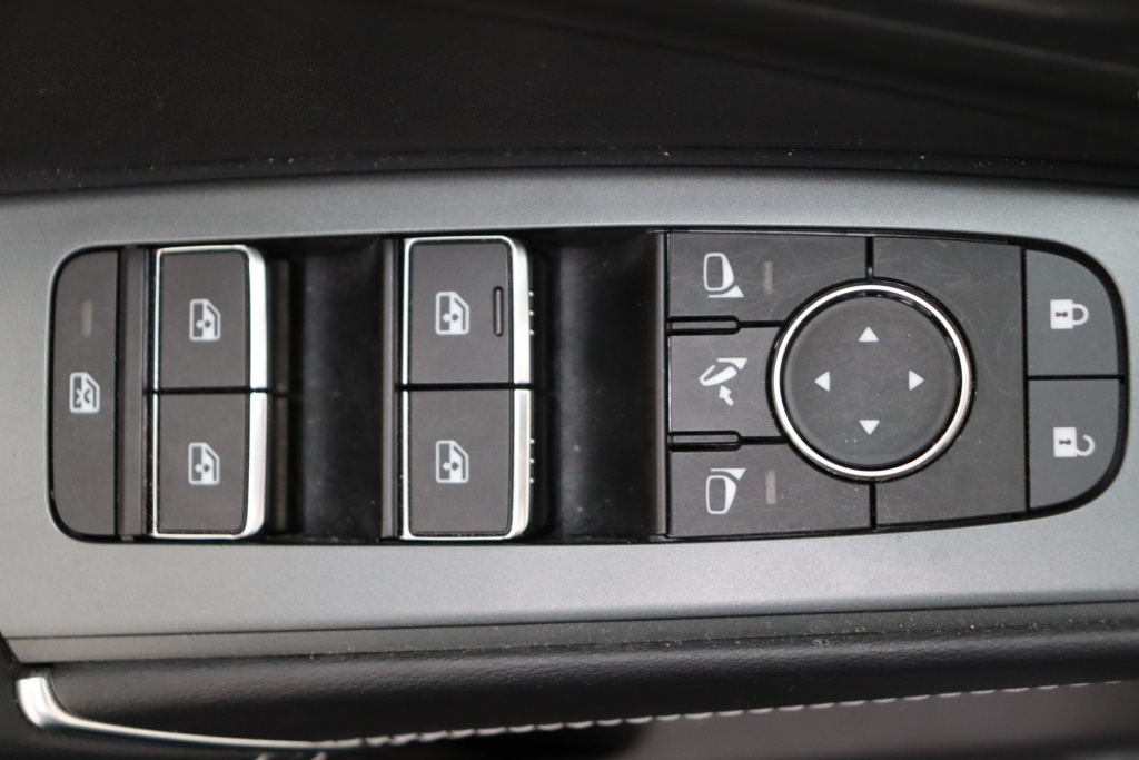NISSAN Qashqai N-Connecta Winter Comfort (MY25) 1.3 DIG-T MHEV 140 hp MT - ref: 7-61183 - Photo 17
