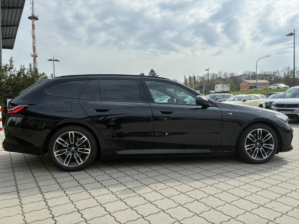 BMW 530 5er - 530 e M Sport (EURO 6e) 2.0 Plugin Hybrid (Benzin) 190hp - ref: 7-61208 - Photo 4