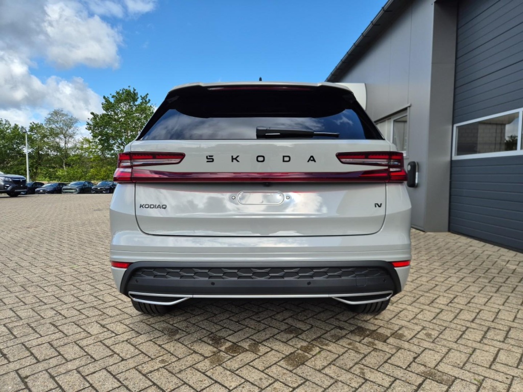 SKODA Kodiaq 1.5 Hybrid 204hp DSG - ref: 7-61394 - Photo 4