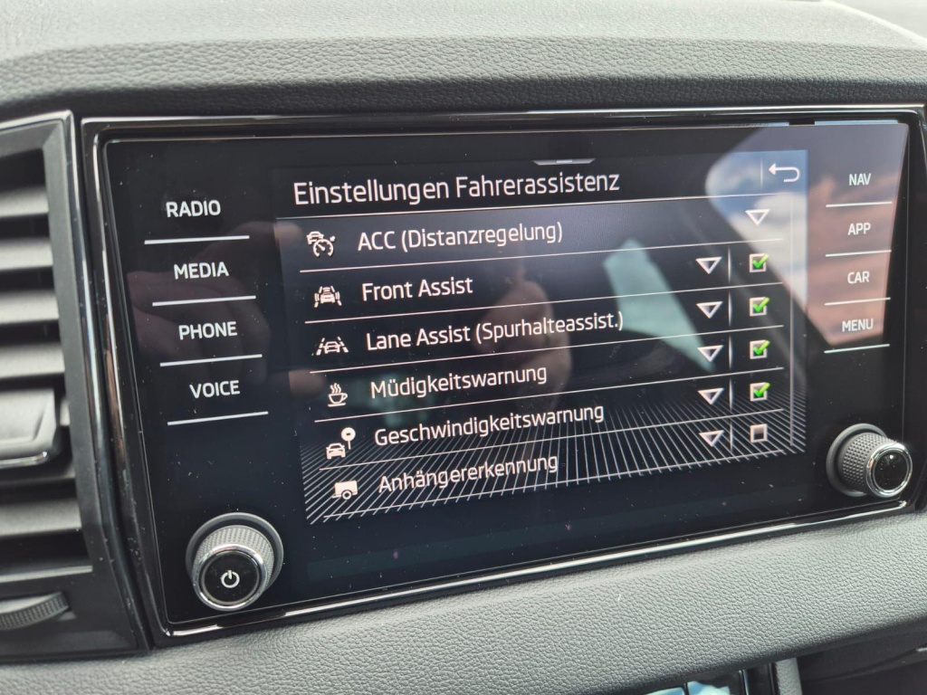 SKODA Karoq 1.5 Gasoline 150hp DSG - ref: 7-61414 - Photo 20