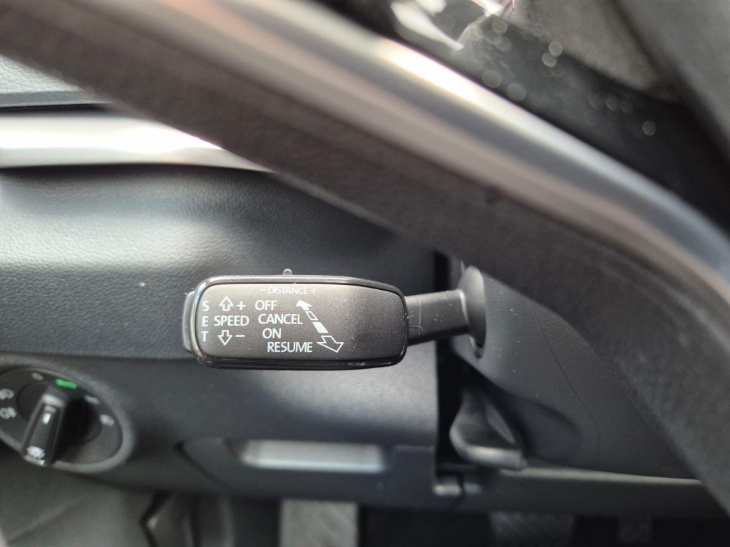 SKODA Karoq 1.5 Gasoline 150hp DSG - ref: 7-61415 - Photo 17