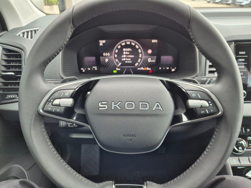 SKODA Karoq 1.5 Gasoline 150hp DSG - ref: 7-61416 - Photo 16