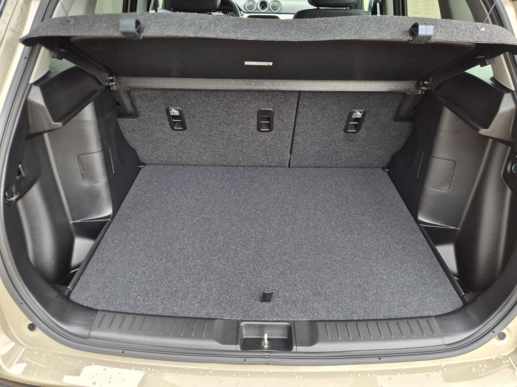 SUZUKI Vitara Comfort+ 1.4 Gasoline 110hp 4x4 - ref: 7-61643 - Photo 10