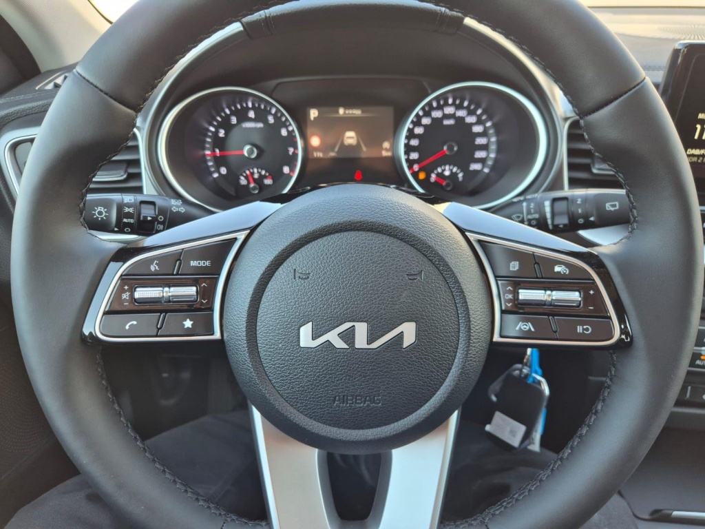 KIA Xceed 1.6 Gasoline 150hp - ref: 7-61997 - Photo 15