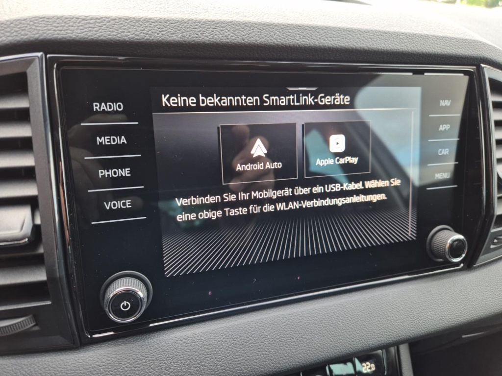 SKODA Karoq 1.5 Gasoline 150hp DSG - ref: 7-62458 - Photo 19