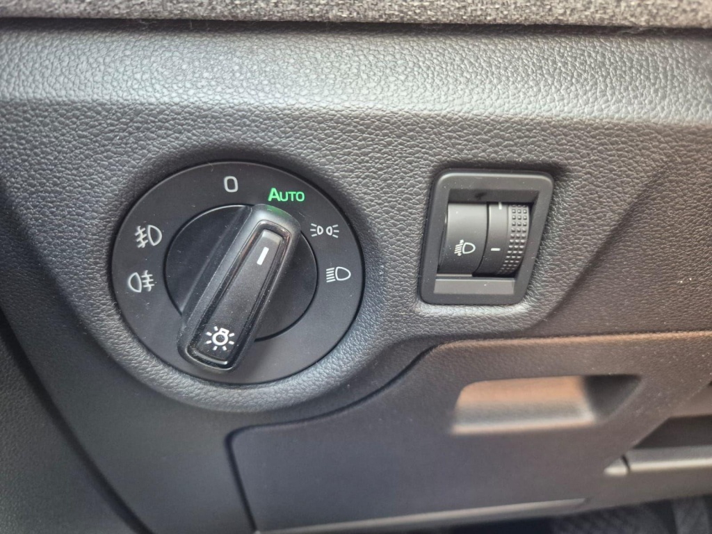 SKODA Kamiq Selection 1.0 Gasoline 116hp DSG - ref: 7-63165 - Photo 14
