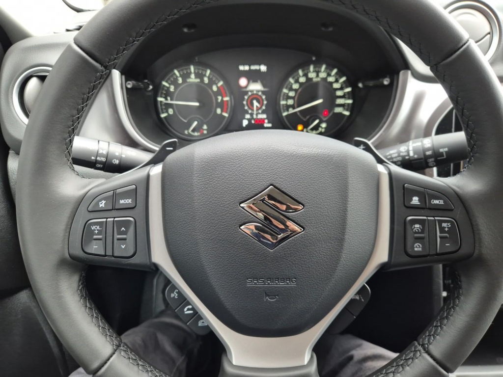 SUZUKI Vitara Comfort+ 1.4 Gasoline 110hp 4x4 - ref: 7-63416 - Photo 15
