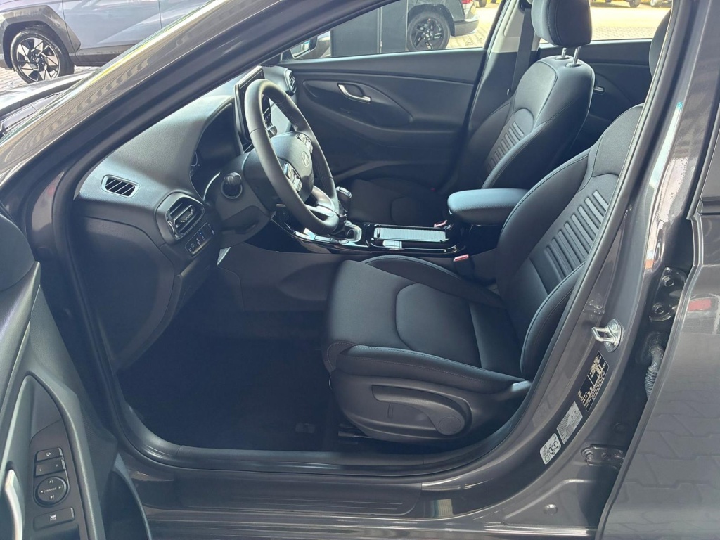 HYUNDAI i30 Comfort 1.0 TGDI - ref: 7-64442 - Photo 5
