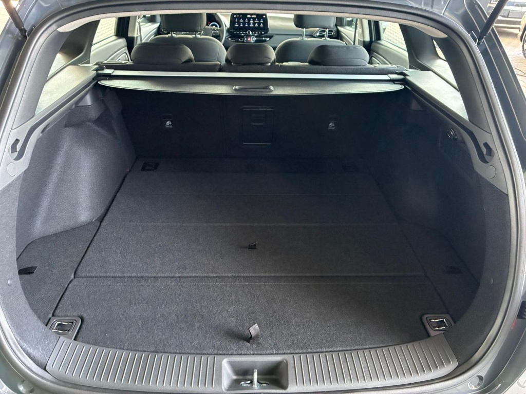 HYUNDAI i30 Comfort 1.0 TGDI - ref: 7-64442 - Photo 8