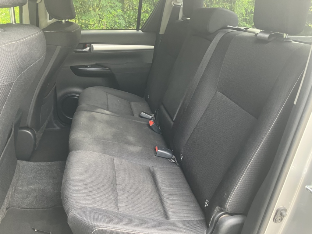 TOYOTA Hilux Comfort Double Cab 2.8 DIESEL A/T - ref: 7-64458 - Photo 17
