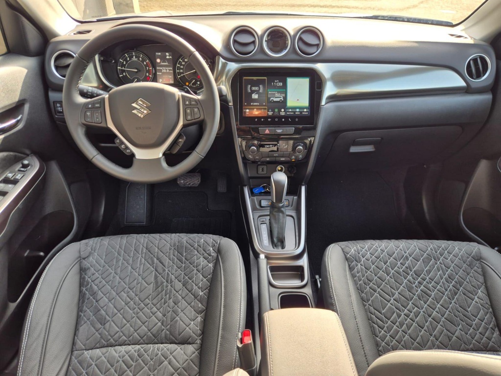SUZUKI Vitara Comfort+ 1.4 Gasoline 110hp - ref: 7-67203 - Photo 10