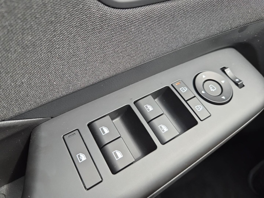 HYUNDAI Kona Trend 1.6 Gasoline 150hp - ref: 7-67216 - Photo 13