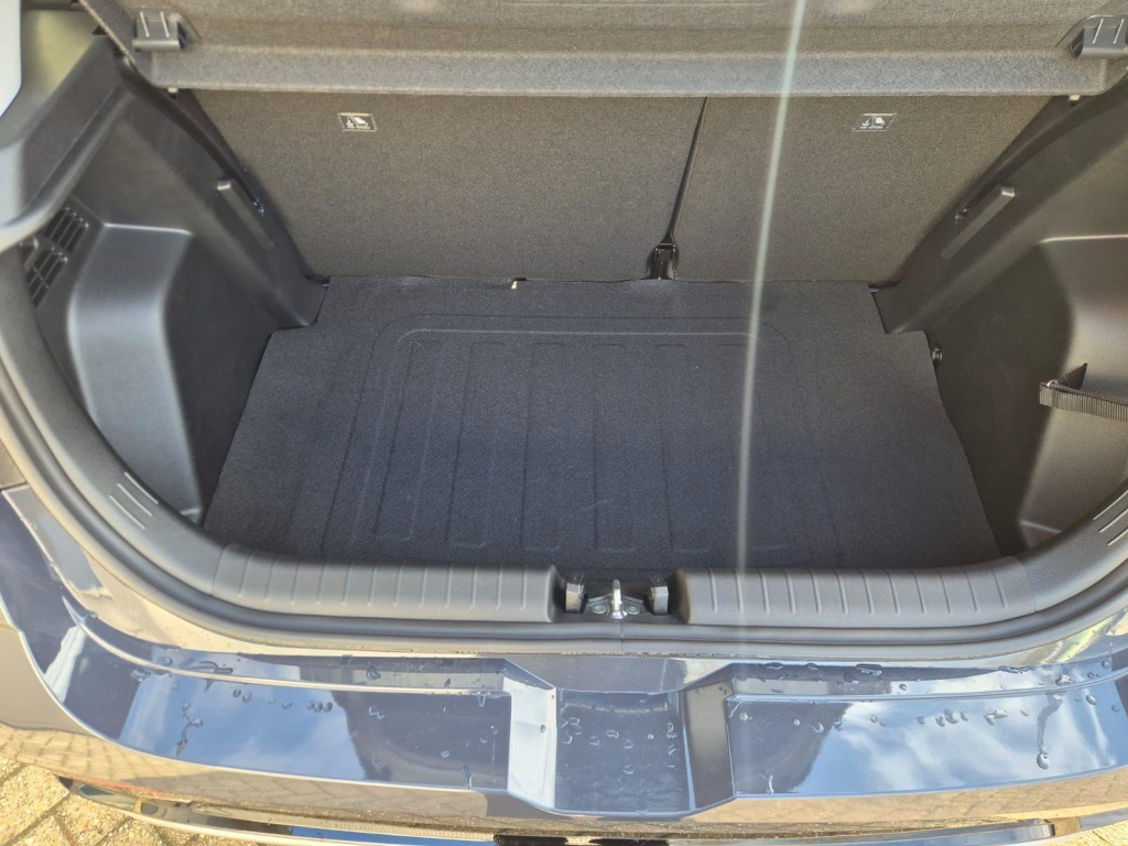HYUNDAI i20 Trend 1.0 Gasoline 90hp - ref: 7-68026 - Photo 9