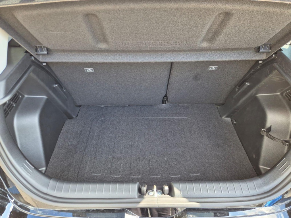 HYUNDAI i20 Trend 1.0 Gasoline 90hp - ref: 7-68032 - Photo 9