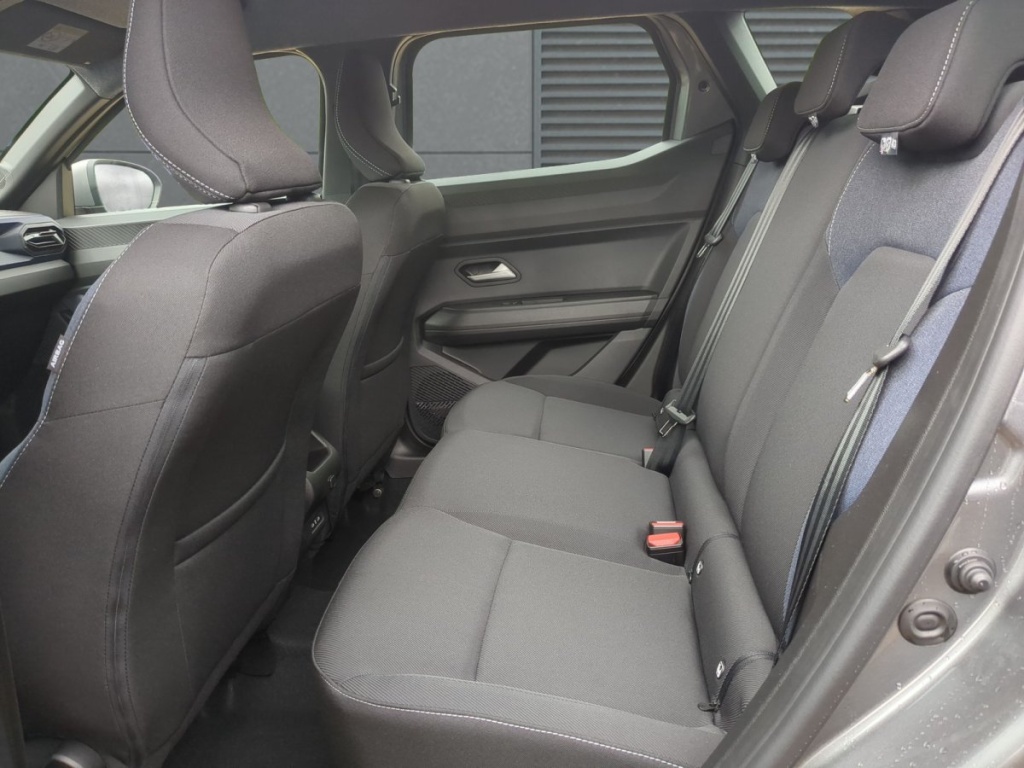 DACIA Duster Expression TCe 140 - ref: 7-68733 - Photo 6