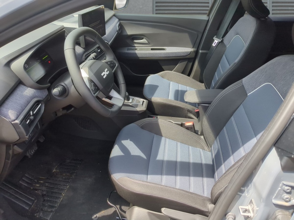 DACIA Jogger Journey 5-S Full Hybrid 155 - ref: 7-68827 - Photo 4