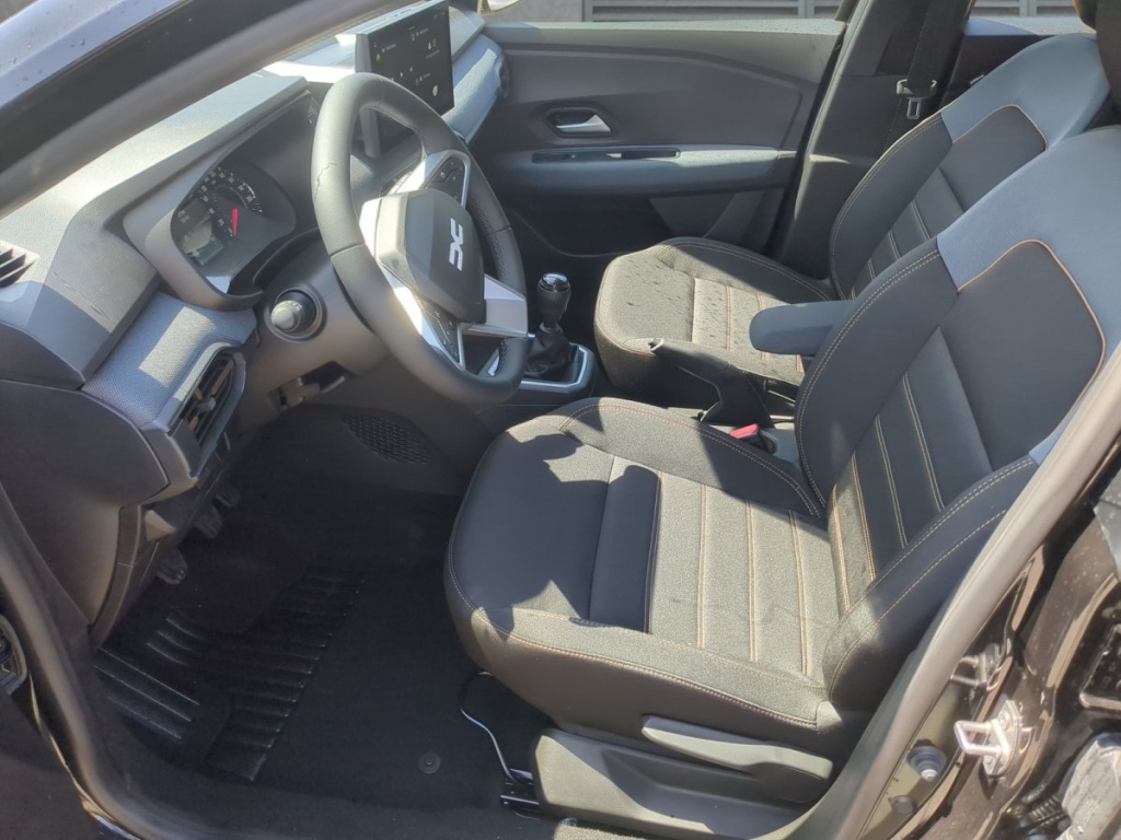 DACIA Sandero Expression Facelift SHZ TCe 110 - ref: 7-68839 - Photo 4