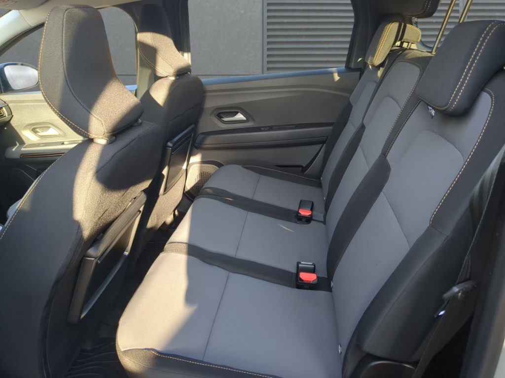 DACIA Jogger Extreme+ 5-S Full-Hybrid 140 - ref: 7-68840 - Photo 6