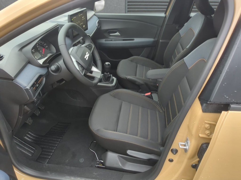 DACIA Sandero Expression TCe 110 - ref: 7-68846 - Photo 4