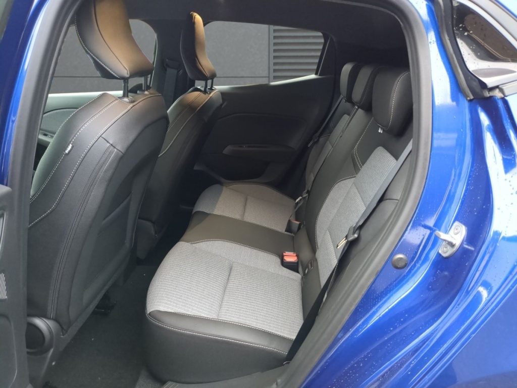 RENAULT Clio Techno TCe 90 X-Tronic Autom. - ref: 7-68946 - Photo 6